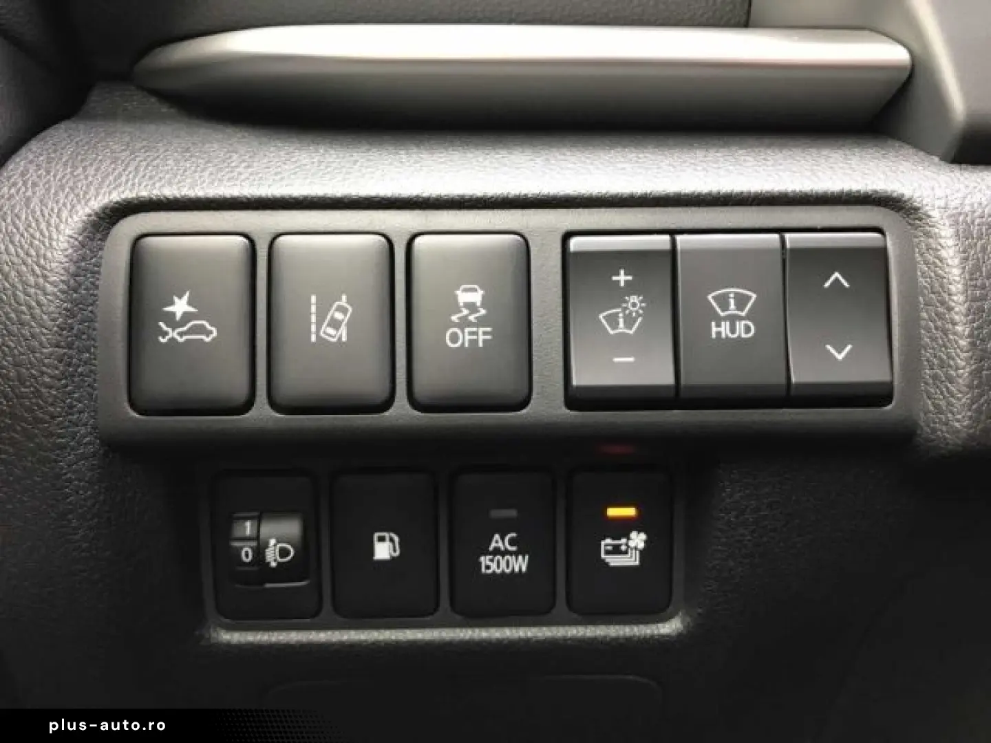 MITSUBISHI Eclipse Cross Plug-In Hybrid Top Leder Pano Head