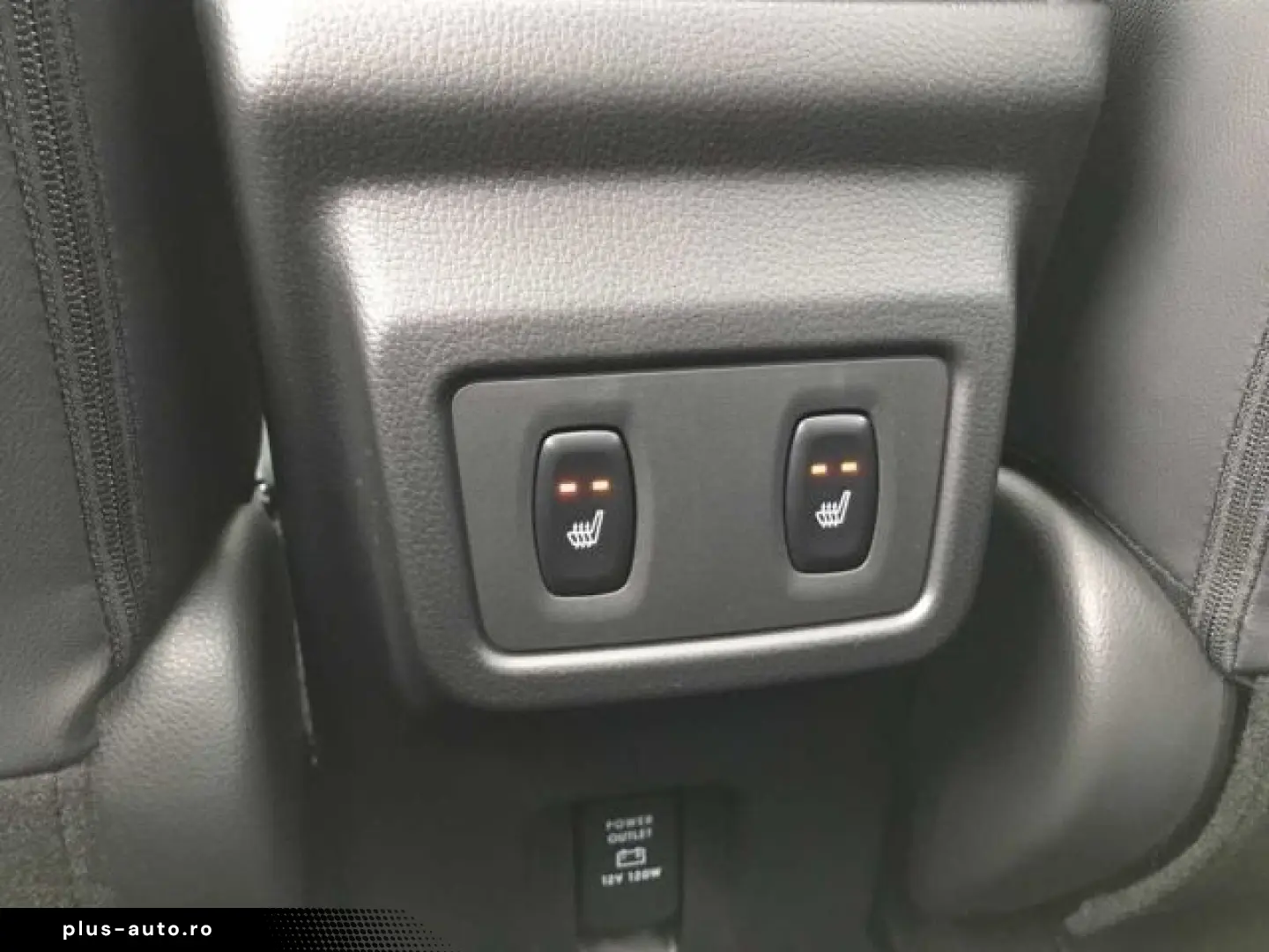 MITSUBISHI Eclipse Cross Plug-In Hybrid Top Leder Pano Head