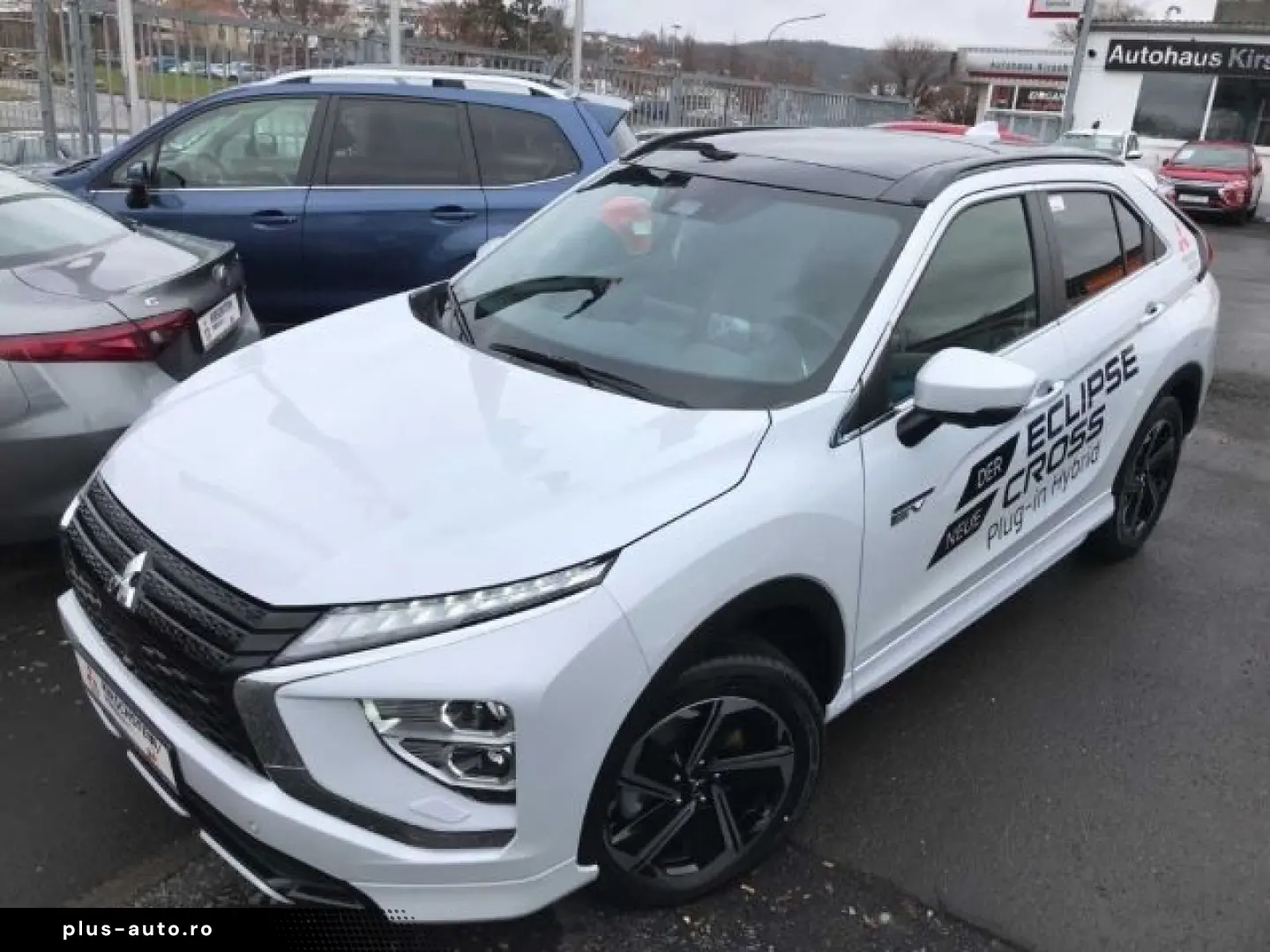 MITSUBISHI Eclipse Cross Plug-In Hybrid Top Leder Pano Head