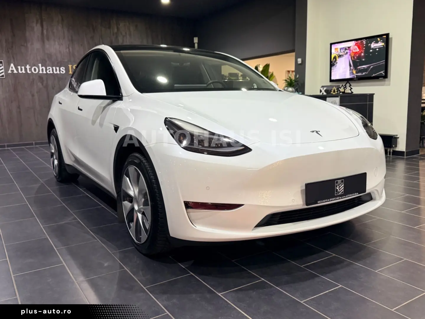 TESLA Model Y Long Range Dual AWD