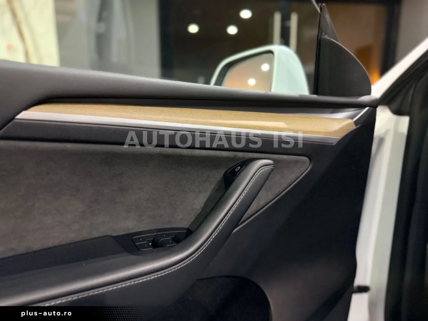 TESLA Model Y Long Range Dual AWD