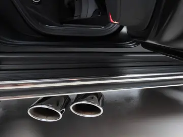 MERCEDES-BENZ G 63 AMG Vollausstattung Neuwertig