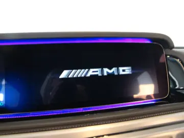 MERCEDES-BENZ G 63 AMG Vollausstattung Neuwertig