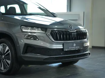 SKODA Karoq Tour 4x4  AUT LED 360  NAV