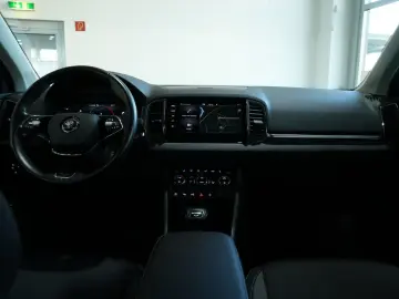 SKODA Karoq Tour 4x4  AUT LED 360  NAV