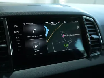 SKODA Karoq Tour 4x4  AUT LED 360  NAV