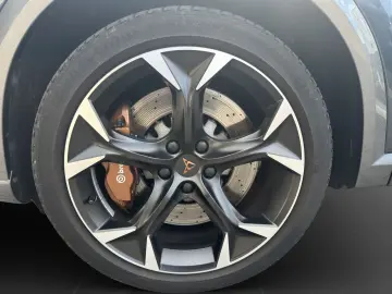 CUPRA Formentor VZ 2.0 TSI BREMBO PANO AHK BEATS 360