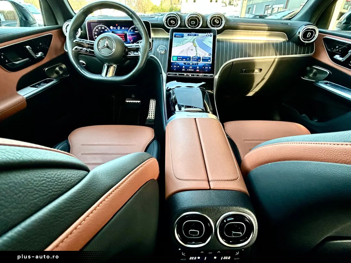 MERCEDES-BENZ GLC 220 d 4M  AMG PREMIUM PLUS 20 ZOLL  TOP