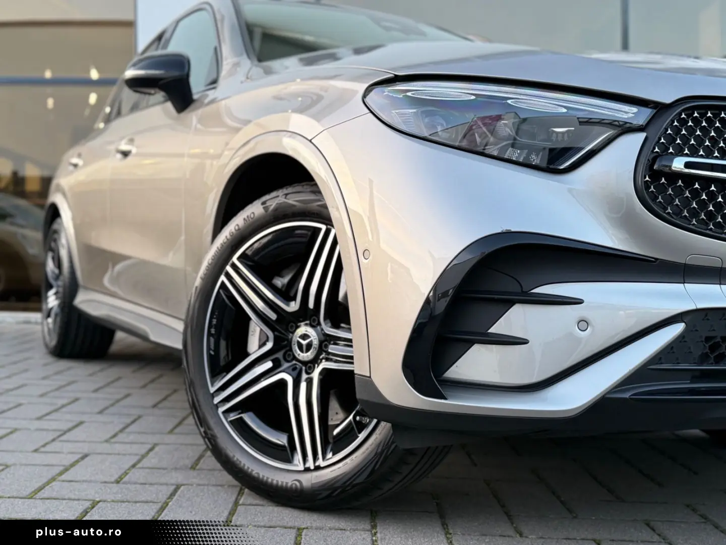 MERCEDES-BENZ GLC 300 d 4Matic AMG Line Pano 1HD Nappa-Braun