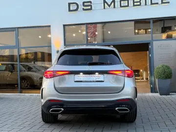 MERCEDES-BENZ GLC 300 d 4Matic AMG Line Pano 1HD Nappa-Braun