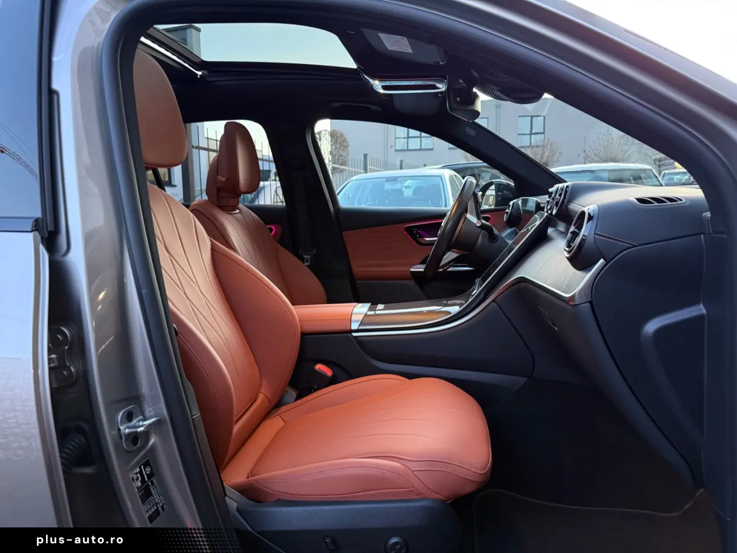 MERCEDES-BENZ GLC 300 d 4Matic AMG Line Pano 1HD Nappa-Braun