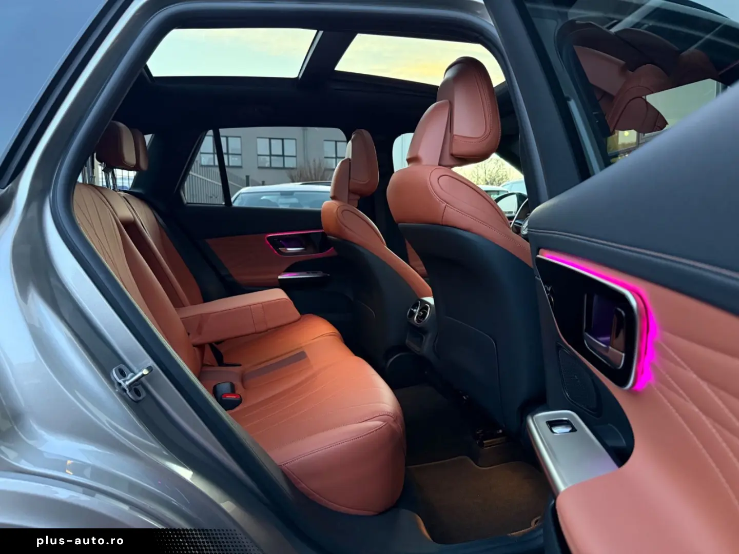 MERCEDES-BENZ GLC 300 d 4Matic AMG Line Pano 1HD Nappa-Braun