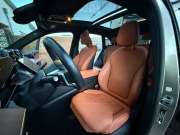 MERCEDES-BENZ GLC 300 d 4Matic AMG Line Pano 1HD Nappa-Braun