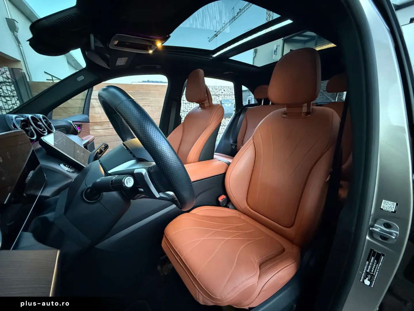 MERCEDES-BENZ GLC 300 d 4Matic AMG Line Pano 1HD Nappa-Braun