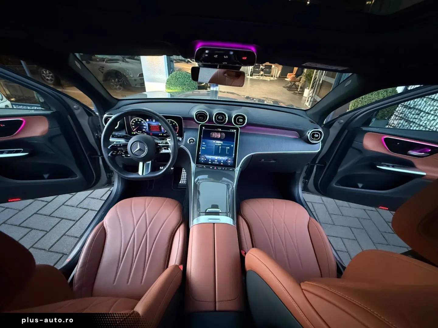 MERCEDES-BENZ GLC 300 d 4Matic AMG Line Pano 1HD Nappa-Braun