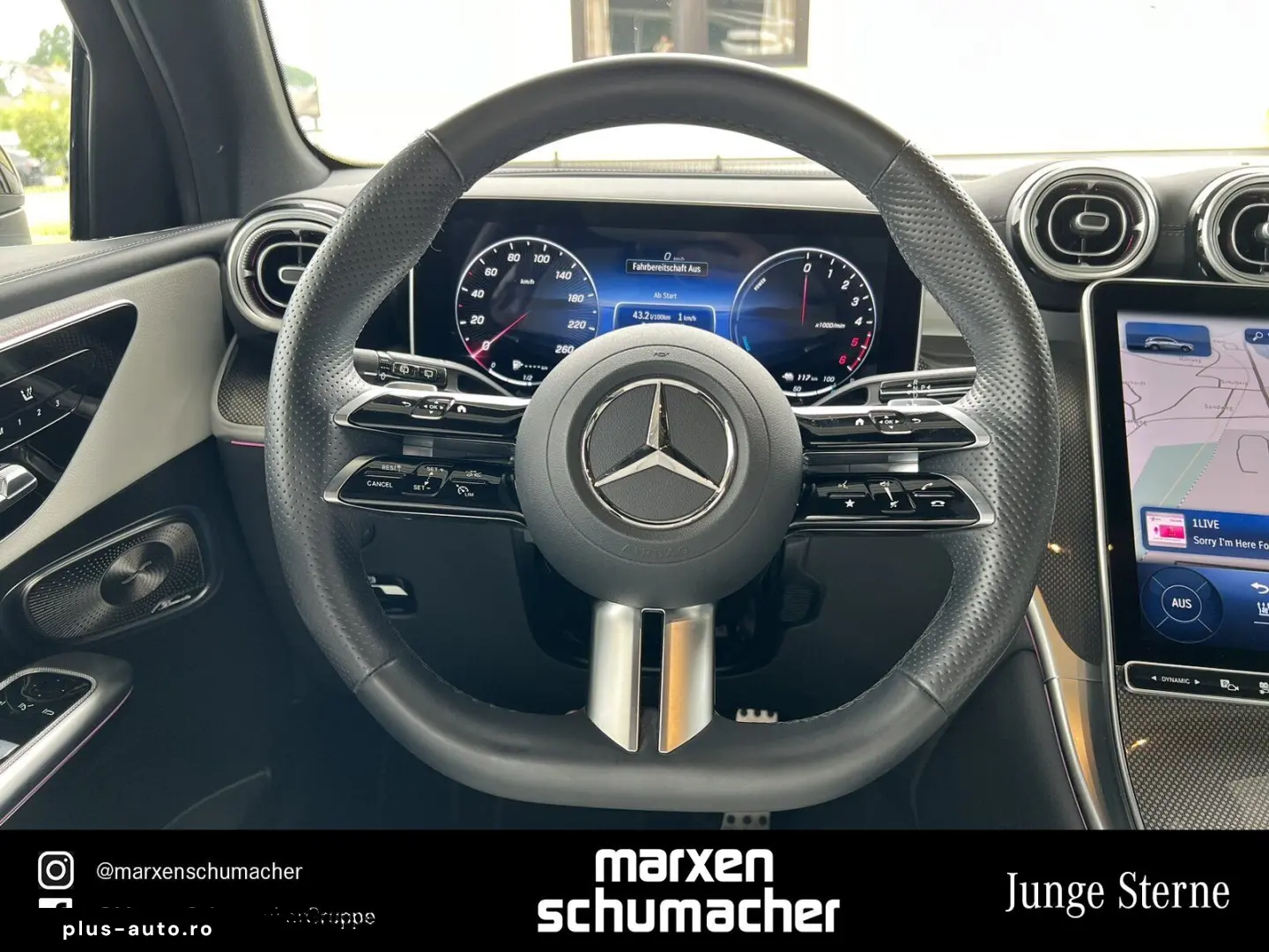 MERCEDES-BENZ GLC 300 de 4M AMG Pano Night Burm3D 360