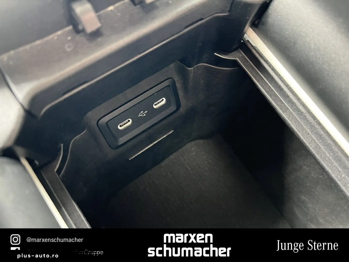 MERCEDES-BENZ GLC 300 de 4M AMG Pano Night Burm3D 360