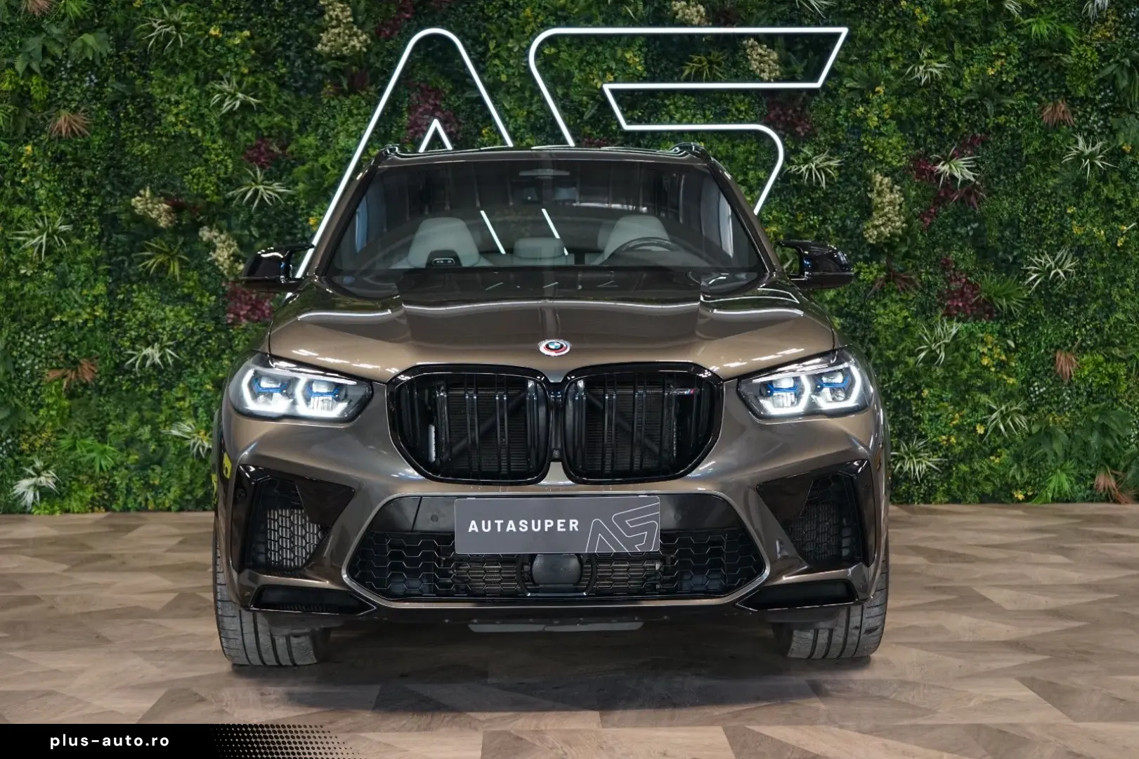 BMW X5 M xDRIVE COMPE PANO HUD AKRAPOVIČ
