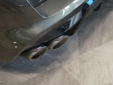 BMW X5 M xDRIVE COMPE PANO HUD AKRAPOVIČ