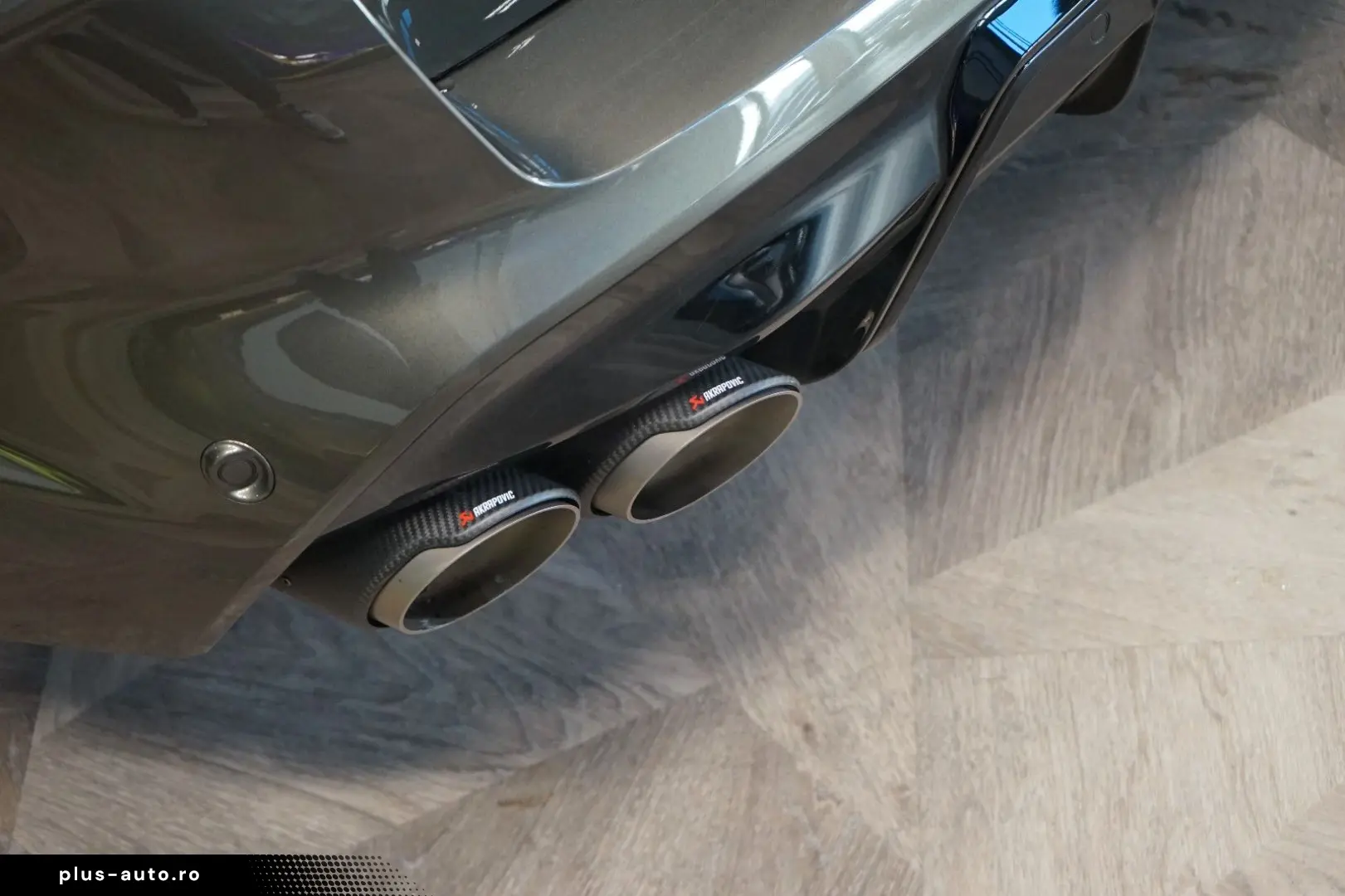 BMW X5 M xDRIVE COMPE PANO HUD AKRAPOVIČ