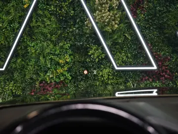 BMW X5 M xDRIVE COMPE PANO HUD AKRAPOVIČ