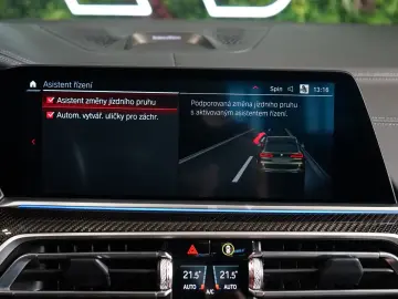 BMW X5 M xDRIVE COMPE PANO HUD AKRAPOVIČ