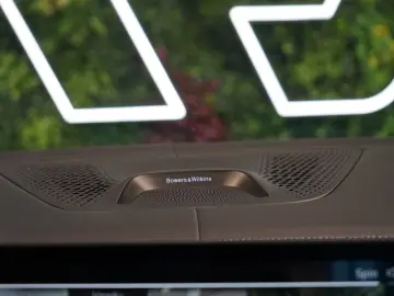 BMW X5 M xDRIVE COMPE PANO HUD AKRAPOVIČ