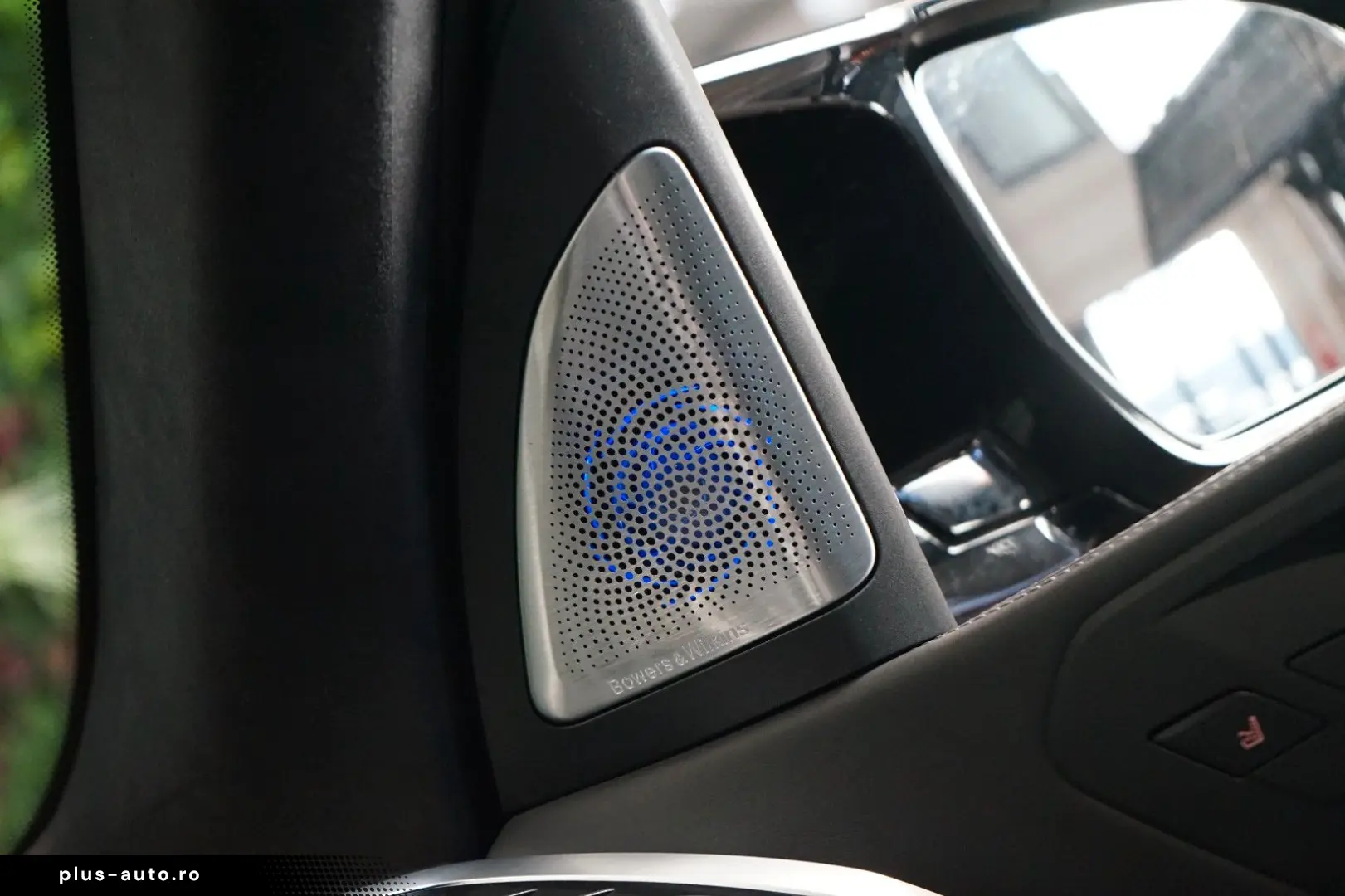 BMW X5 M xDRIVE COMPE PANO HUD AKRAPOVIČ