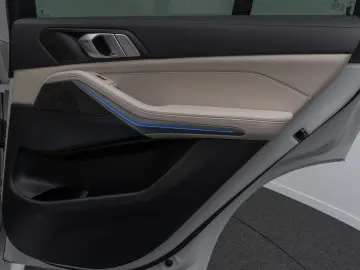 BMW X5 xD30d M Sport Laser 360  HUD DAB Panorama 22