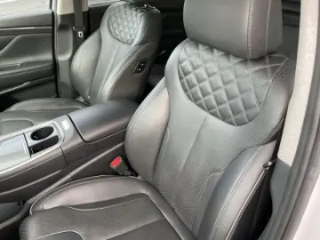 HYUNDAI SANTA FE 2.2 CRDi  Prime 4WD Autom. Leder  AHK