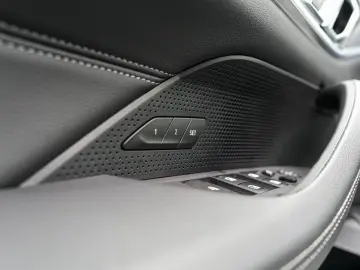 BMW 430i xDrive Cabrio M-Sport ACC NackenW Sitzlüft