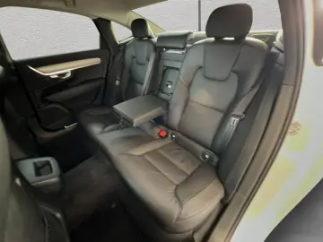 VOLVO S90 B5 D AWD Momentum-Pro Aut 360  Leder 19&ap&hellip;