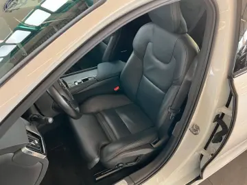 VOLVO S90 B5 D AWD Momentum-Pro Aut 360  Leder 19&ap&hellip;