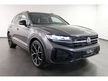 VW Touareg 3.0 TDI 4M R-Line  Black Style  Navi Mat