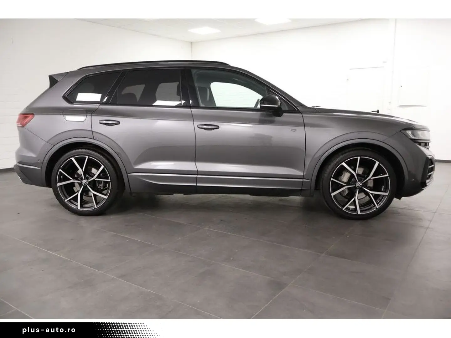 VW Touareg 3.0 TDI 4M R-Line  Black Style  Navi Mat