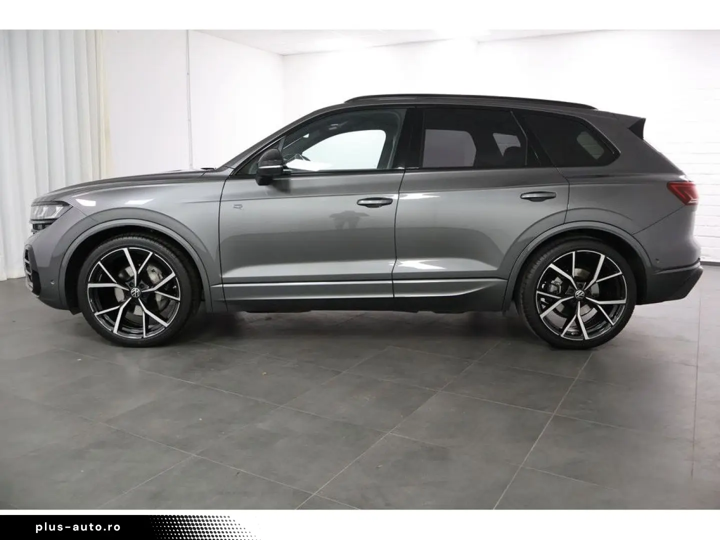 VW Touareg 3.0 TDI 4M R-Line  Black Style  Navi Mat