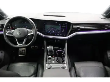 VW Touareg 3.0 TDI 4M R-Line  Black Style  Navi Mat