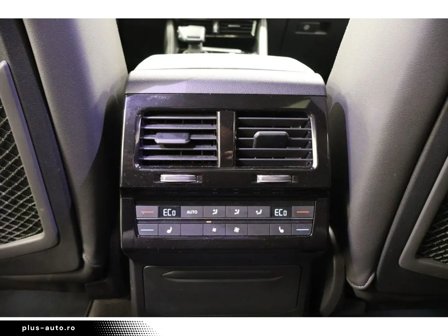 VW Touareg 3.0 TDI 4M R-Line  Black Style  Navi Mat