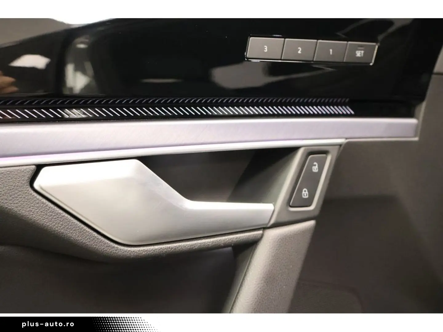 VW Touareg 3.0 TDI 4M R-Line  Black Style  Navi Mat