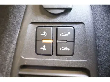 VW Touareg 3.0 TDI 4M R-Line  Black Style  Navi Mat