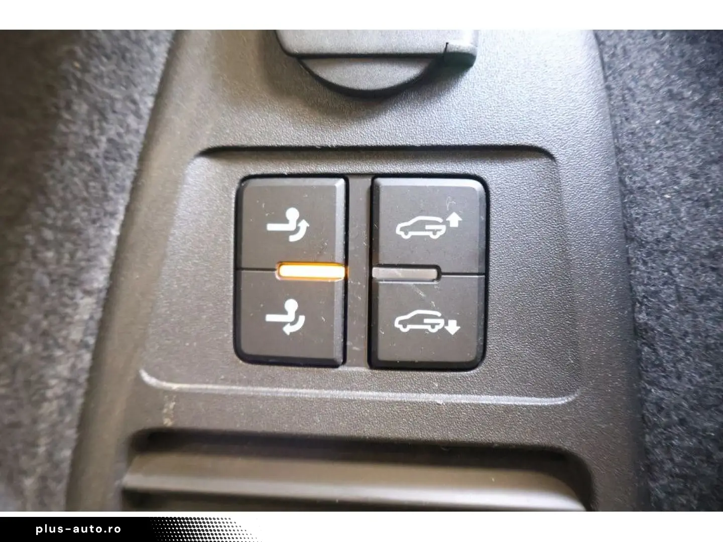 VW Touareg 3.0 TDI 4M R-Line  Black Style  Navi Mat