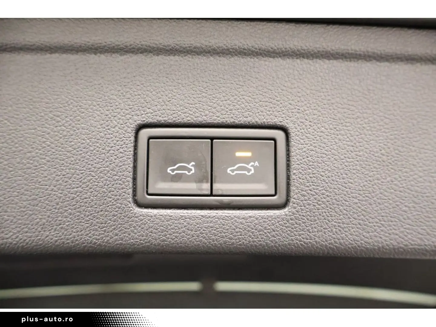 VW Touareg 3.0 TDI 4M R-Line  Black Style  Navi Mat