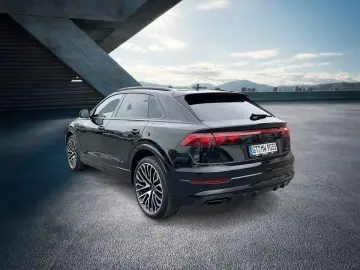 AUDI Q8 SUV 50TDI  Matrix ACC FLA HUD Pano