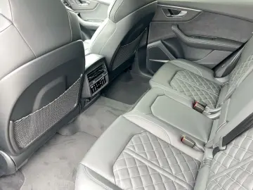 AUDI Q8 SUV 50TDI  Matrix ACC FLA HUD Pano