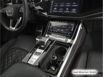 AUDI Q8 55 TFSI qu. tiptr. Pano LuftFed ACC