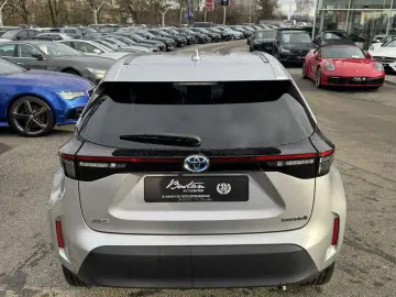 TOYOTA Yaris Cross HYBRID FWD TEAM DE KAMERA NAVI 1.HD