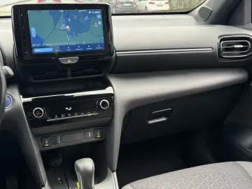 TOYOTA Yaris Cross HYBRID FWD TEAM DE KAMERA NAVI 1.HD