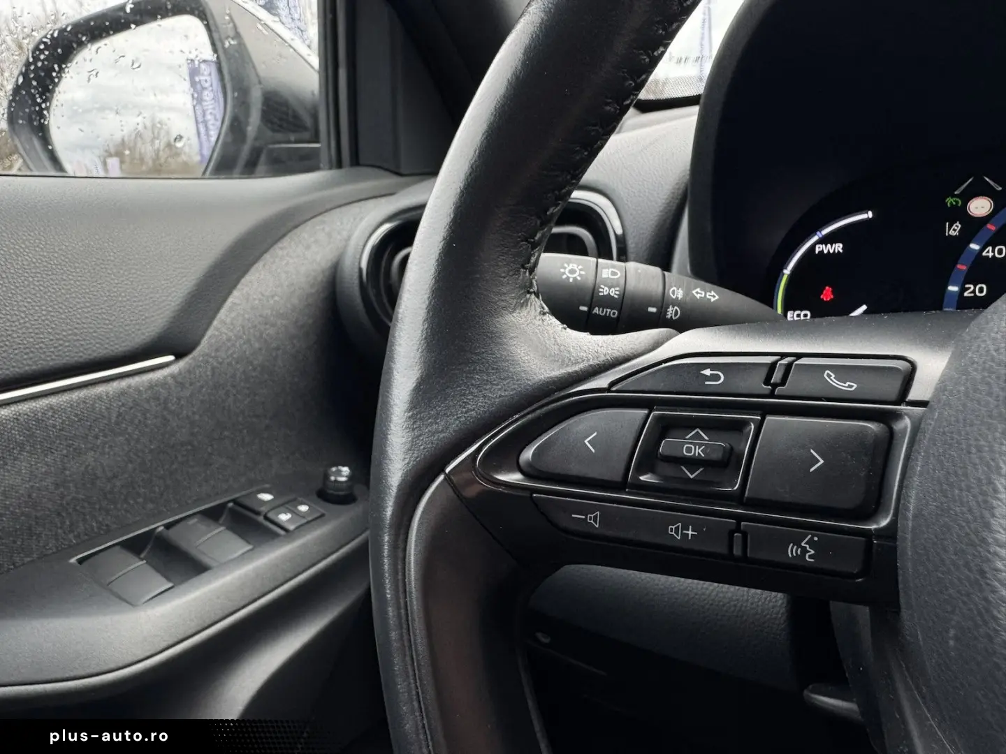 TOYOTA Yaris Cross HYBRID FWD TEAM DE KAMERA NAVI 1.HD