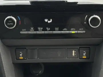 TOYOTA Yaris Cross HYBRID FWD TEAM DE KAMERA NAVI 1.HD