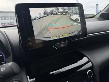 TOYOTA Yaris Cross HYBRID FWD TEAM DE KAMERA NAVI 1.HD